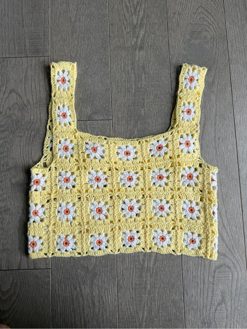 Altard state Yellow Crochet Daisy Square Neck Tank Top